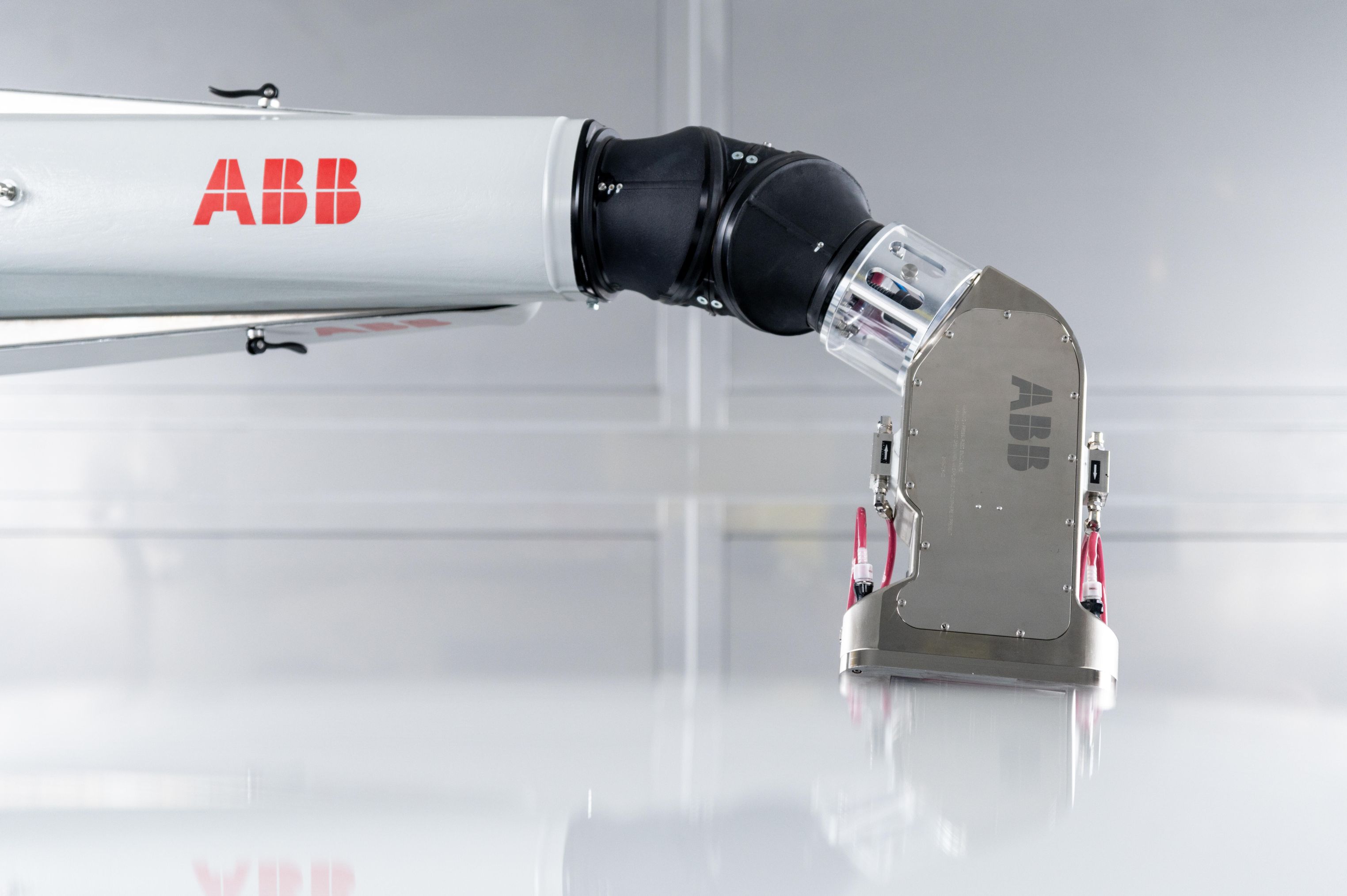 /files/ABB_Robotics_PixelPaint_Art_Car_IRB5500_robot_paints_the_art_work_landscape 2024-07-06 14:10:40.jpg